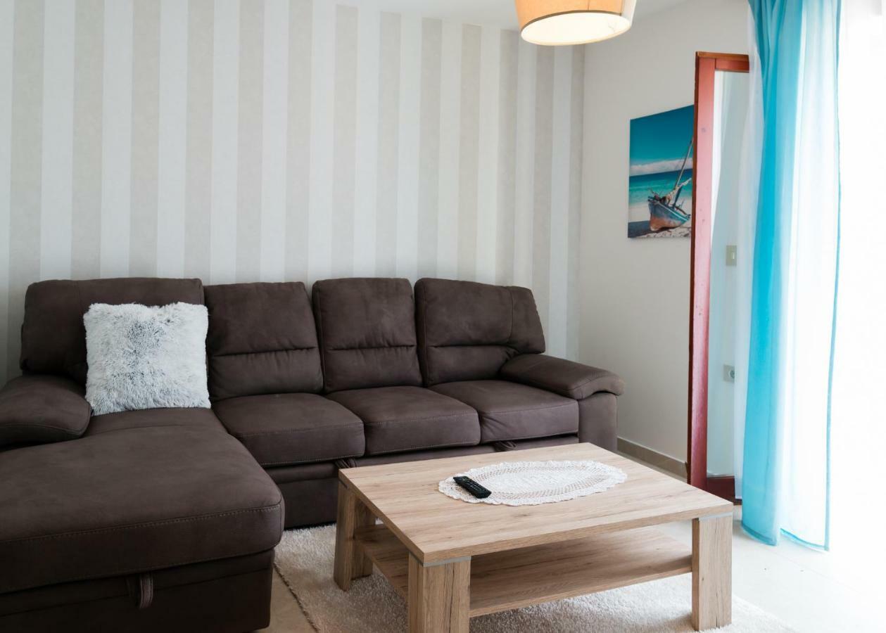 Apartments Alma Crveni Vrh Luaran gambar