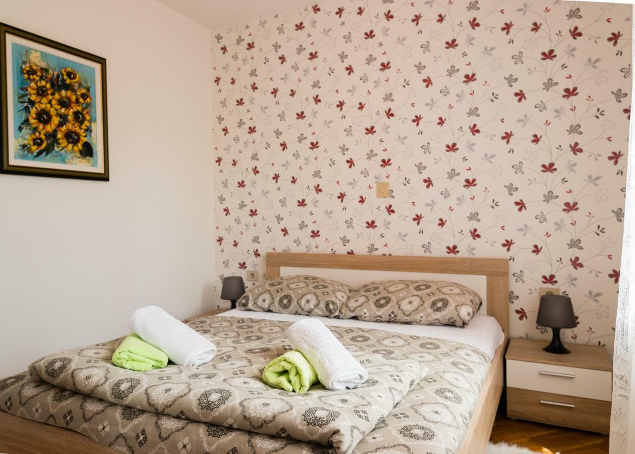 Apartments Alma Crveni Vrh Luaran gambar